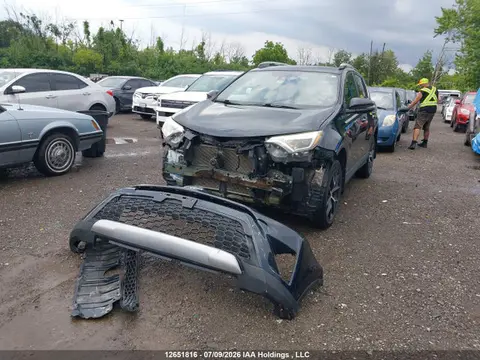 2017 Toyota RAV4 SE VIN 2T3JFREV8HW693516 фото 2