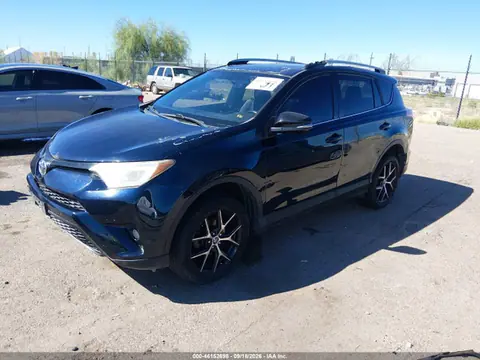 2017 Toyota RAV4 SE VIN 2T3JFREV9HW582909 фото 2