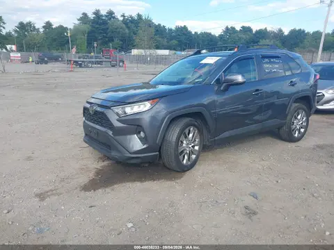 2021 Toyota Rav4 Xle Premium VIN 2T3A1RFV8MC154743 фото 2