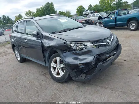 JTMRFREV7EJ004935 — 2014 Toyota RAV4 XLE, Правый бок (Right Side), фото до ремонта