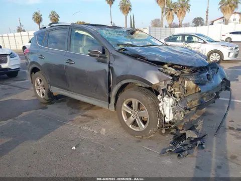 JTMWFREV3FJ052405 — 2015 Toyota RAV4 XLE, Опрокидывание (Rollover), фото до ремонта