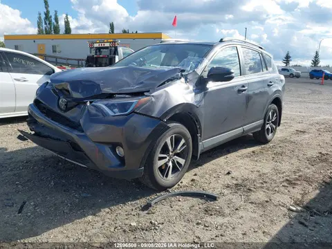 2017 Toyota Rav4 Xle VIN 2T3RFREV8HW588378 фото 2