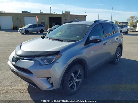 2017 Toyota Rav4 Xle VIN 2T3RFREV9HW635045 фото 2