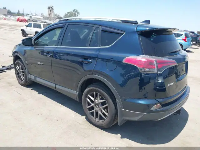 JTMWFREV7HJ103004 — 2017 Toyota RAV4 XLE, фото 3 с аукциона IAAI 14.10.2026, Передняя часть