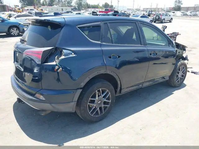 JTMWFREV7HJ103004 — 2017 Toyota RAV4 XLE, фото 4 с аукциона IAAI 14.10.2026, Передняя часть