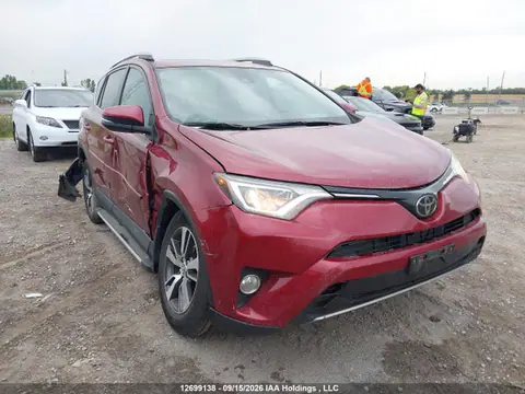 2T3RFREV5JW843655 — 2018 Toyota RAV4 XLE, Правый бок (Right Side), фото до ремонта
