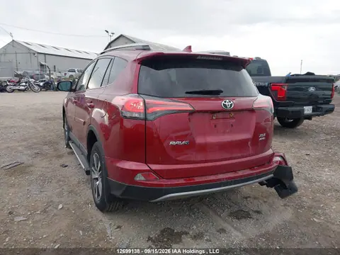 2018 Toyota Rav4 Xle VIN 2T3RFREV5JW843655 фото 3