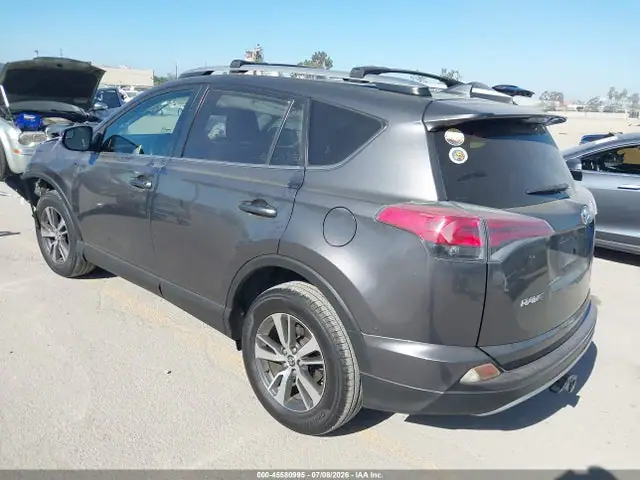 JTMWFREVXJJ741074 — 2018 Toyota RAV4 XLE, фото 3 с аукциона IAAI 30.09.2026, Передняя часть слева