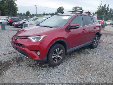 2018 Toyota Rav4 Xle VIN 2T3RFREVXJW809565 фото 2