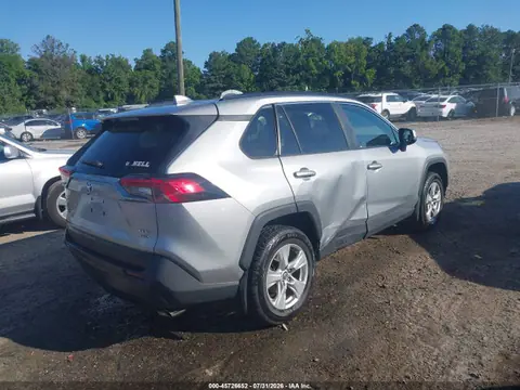 2020 Toyota Rav4 Xle VIN 2T3P1RFV0LW093332 фото 4