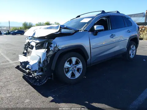 2020 Toyota Rav4 Xle VIN 2T3W1RFV9LW081661 фото 2