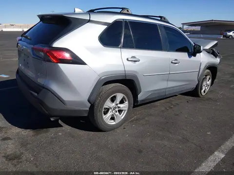 2020 Toyota Rav4 Xle VIN 2T3W1RFV9LW081661 фото 4