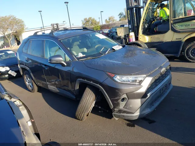 2020 Toyota Rav4 Xle VIN 2T3W1RFV8LW081294 фото 1