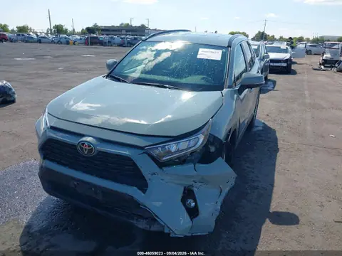 2021 Toyota Rav4 Xle VIN 2T3P1RFVXMW205099 фото 2
