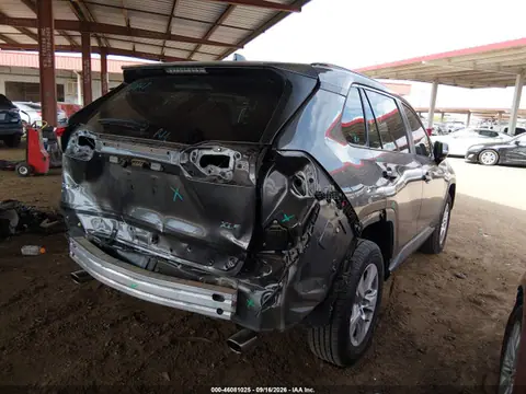 2021 Toyota Rav4 Xle VIN 2T3W1RFV8MC147202 фото 4