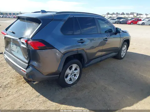 2021 Toyota Rav4 Xle VIN 2T3W1RFV0MC107857 фото 4