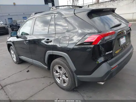 2021 Toyota Rav4 Xle VIN 2T3W1RFV4MC152901 фото 3