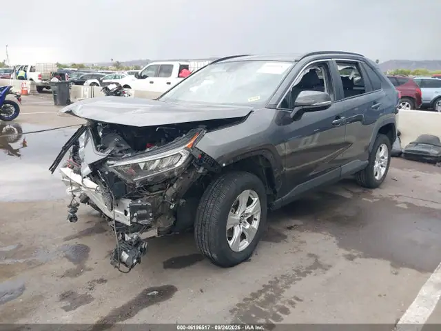 2021 Toyota Rav4 Xle VIN 2T3W1RFV2MW121547 фото 2