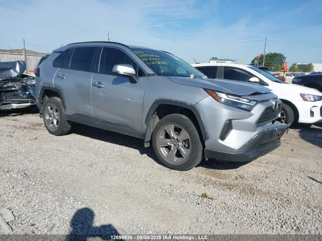 2022 Toyota Rav4 Xle VIN 2T3R1RFV2NC272579 фото 1
