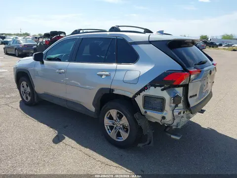 2023 Toyota Rav4 Xle VIN 2T3W1RFV3PW244004 фото 3