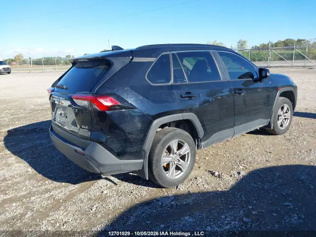 2T3R1RFV9RC453183 — 2024 Toyota RAV4 XLE, фото 4 с аукциона IAAI 14.10.2026, Передняя часть
