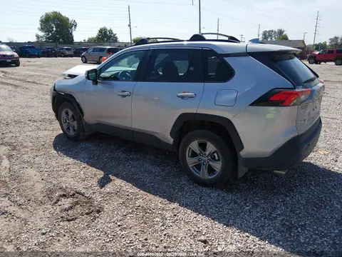 2024 Toyota Rav4 Xle VIN 2T3P1RFV3RC482136 фото 3