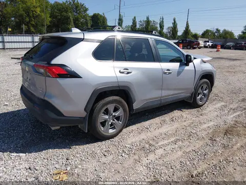 2024 Toyota Rav4 Xle VIN 2T3P1RFV3RC482136 фото 4