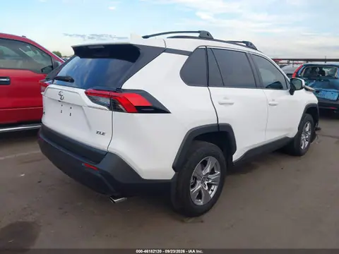 2024 Toyota Rav4 Xle VIN 2T3W1RFV2RW356246 фото 4