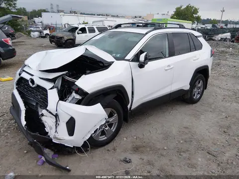 2025 Toyota Rav4 Xle VIN 2T3P1RFV4SW621632 фото 2