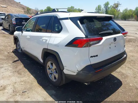 2025 Toyota Rav4 Xle VIN 2T3W1RFV6SW422593 фото 3