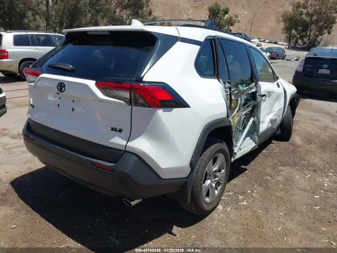 2025 Toyota Rav4 Xle VIN 2T3W1RFV6SW422593 фото 4