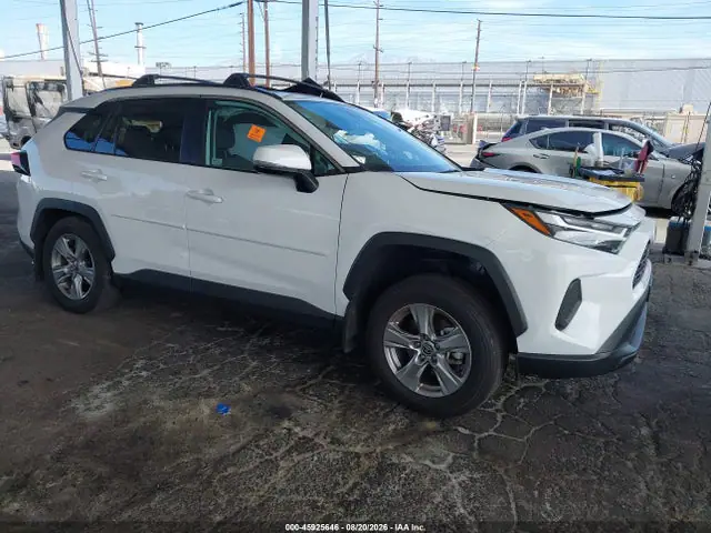 2T3W1RFV9SW399276 — 2025 Toyota RAV4 XLE, Левый бок (Left Side), фото до ремонта