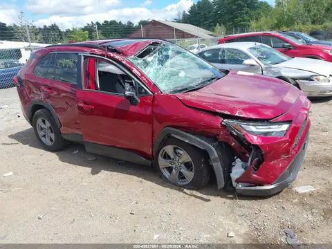 2T3P1RFV5SW615788 — 2025 Toyota RAV4 XLE, Опрокидывание (Rollover), фото до ремонта