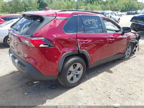 2025 Toyota Rav4 Xle VIN 2T3P1RFV5SW615788 фото 4