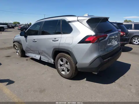 2025 Toyota Rav4 Xle VIN 2T3P1RFV2SW558532 фото 3