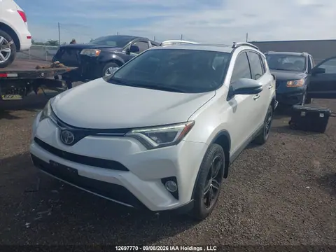 2017 Toyota RAV4 VIN 2T3DFREV7HW619565 фото 2