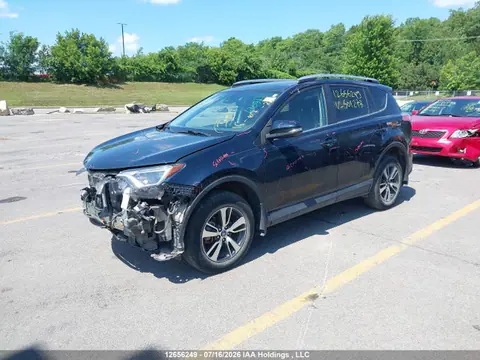 2018 Toyota RAV4 VIN 2T3WFREVXJW504277 фото 2