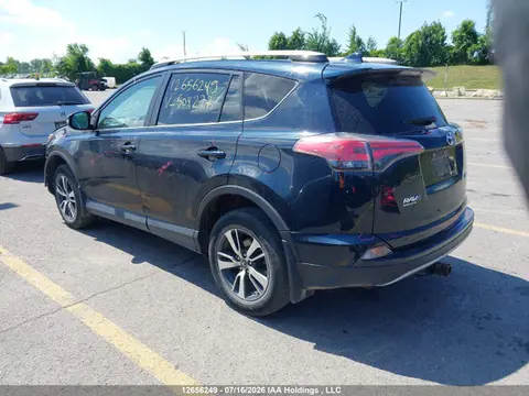 2018 Toyota RAV4 VIN 2T3WFREVXJW504277 фото 3