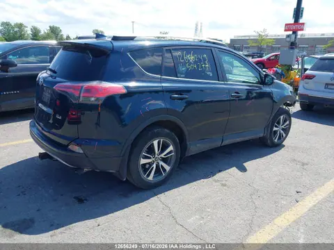 2018 Toyota RAV4 VIN 2T3WFREVXJW504277 фото 4