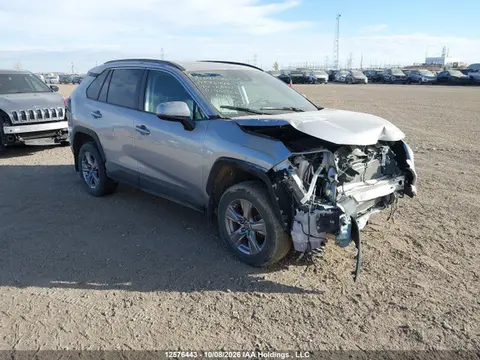 2T3R1RFV5RC400206 — 2024 Toyota RAV4, Передняя часть (Front), фото до ремонта