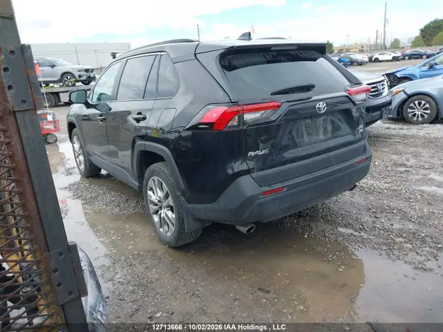 2T3R1RFV9RC428607 — 2024 Toyota RAV4, фото 3 с аукциона IAAI 14.10.2026, Град
