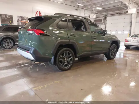 2025 Toyota RAV4 VIN 2T3J1RFV3SW578021 фото 4