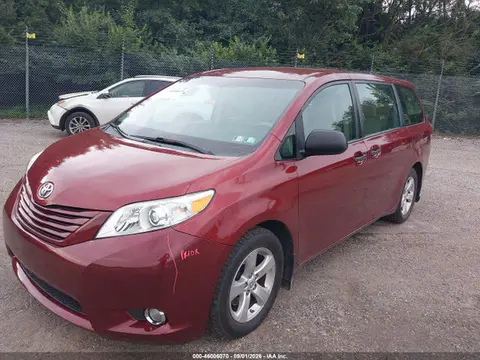 2014 Toyota Sienna L V6 7 Passenger VIN 5TDZK3DC8ES469512 фото 2