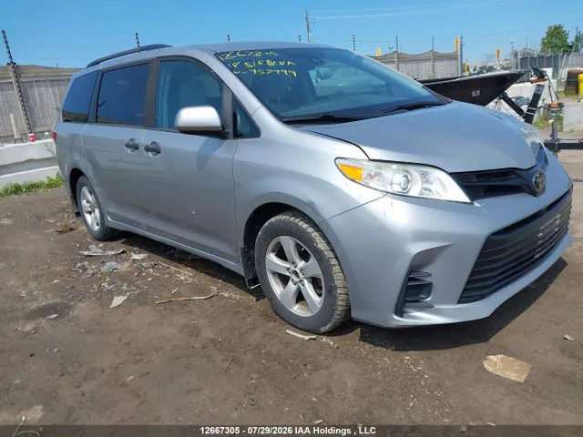 2018 Toyota Sienna L VIN 5TDZZ3DC7JS957999 фото 1