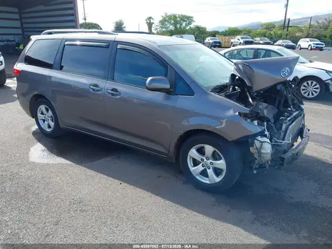 2015 Toyota Sienna Le 7 Passenger/le 8 Passenger VIN 5TDKK3DC1FS565520 фото 1