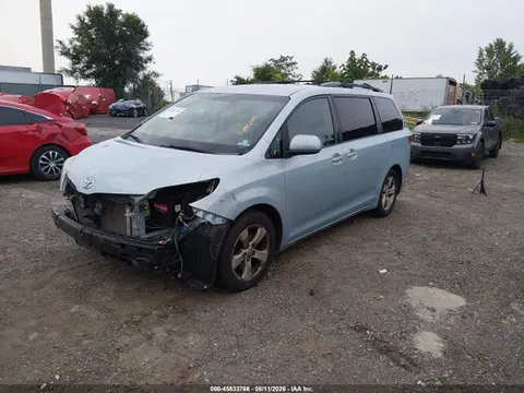2015 Toyota Sienna Le 8 Passenger VIN 5TDKK3DC6FS556666 фото 2