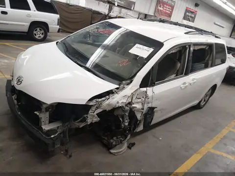 2015 Toyota Sienna Le 8 Passenger VIN 5TDKK3DC3FS568838 фото 2