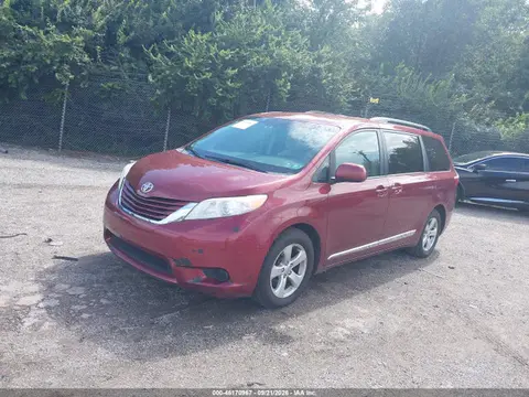 2015 Toyota Sienna Le 8 Passenger VIN 5TDKK3DC4FS571022 фото 2