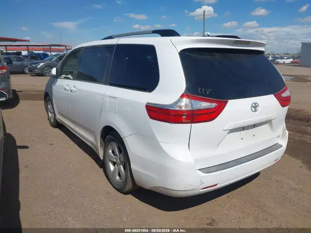 5TDKK3DC4FS618761 — 2015 Toyota Sienna LE 8 Passenger, фото 3 с аукциона IAAI 13.10.2026, Естественный износ