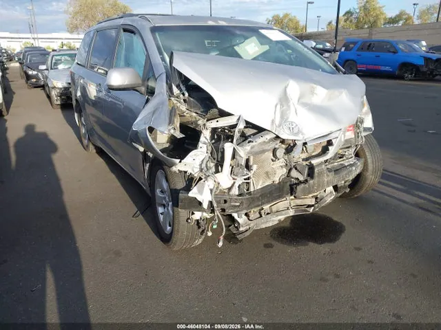 2016 Toyota Sienna Le 8 Passenger VIN 5TDKK3DC0GS745394 фото 1